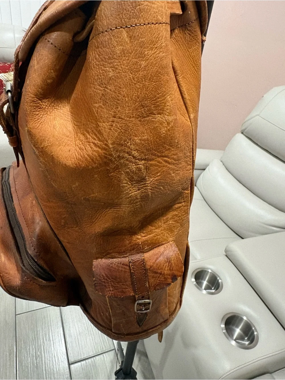 Vintage Brown Leather Men's Backpack - Classic Casual Carry
